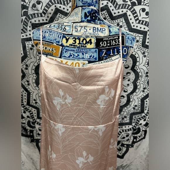 ❌❌ SOLD 〽️ ❌❌Lexbreezy Hawaii 🌺 Ho’onani Dress NWT - Picture 12 of 16